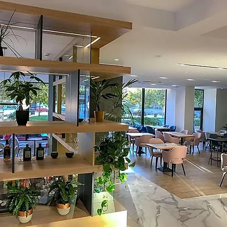 Park 4*